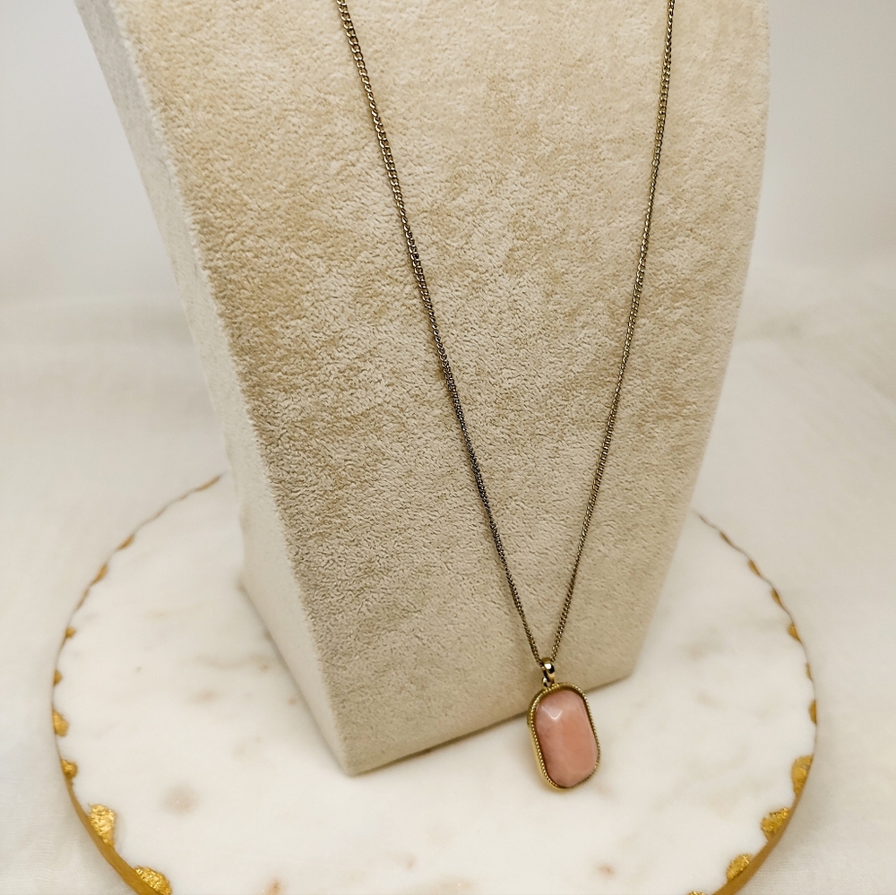 Francesca's Collections Pink Pendant Necklace